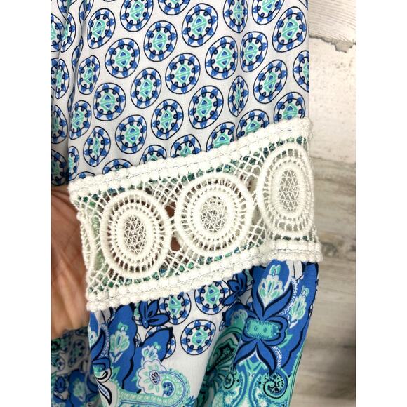 Cato Women’s M Blue White Lace Lightweight Long Sleeve Boho Blouse Top - Picture 6 of 6